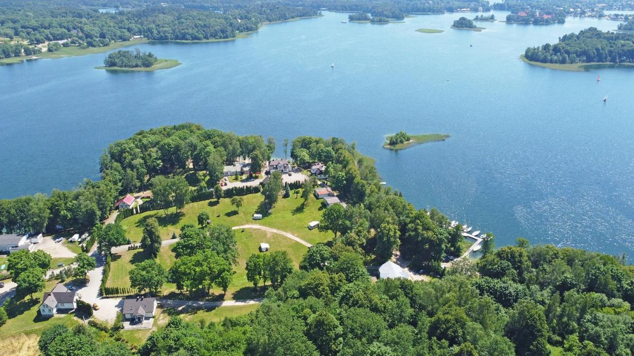 Slenis Trakuose Hotel Trakai Bagian luar foto